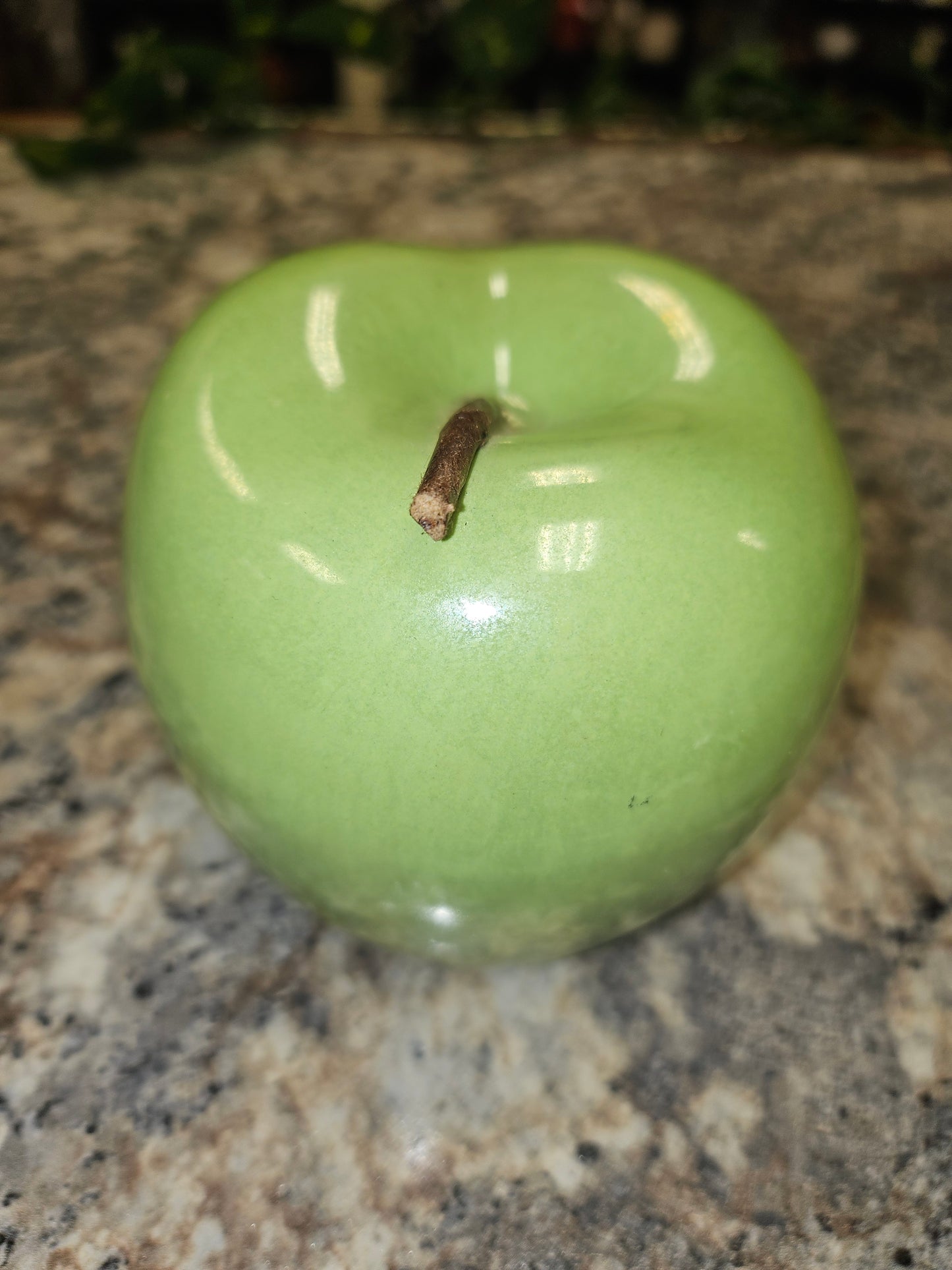 Glass apple