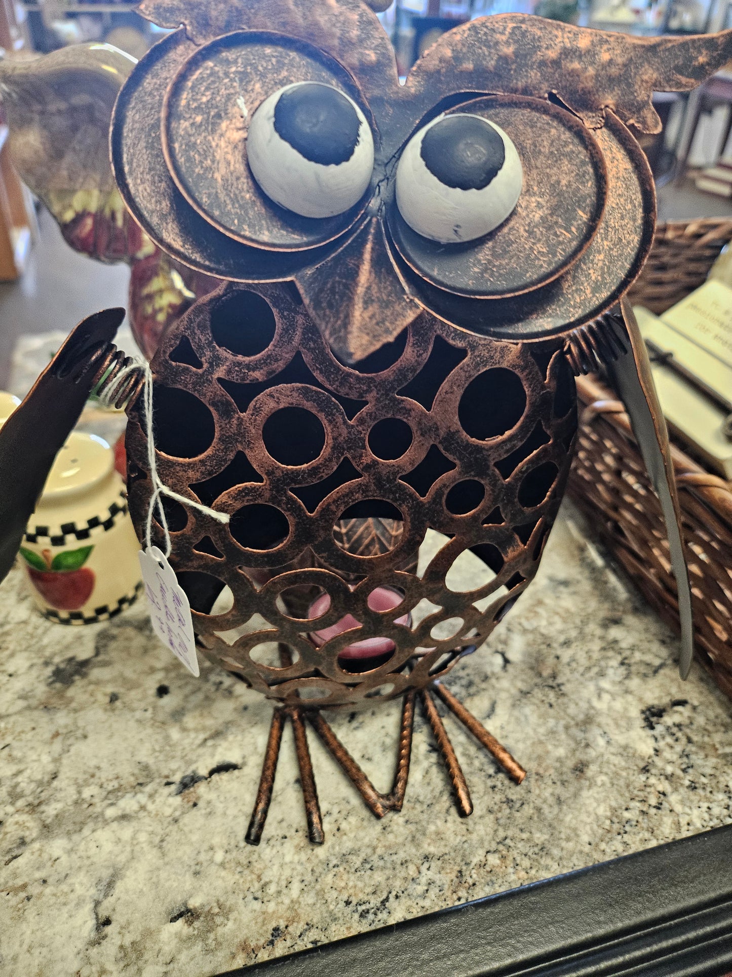 Metal owl decor