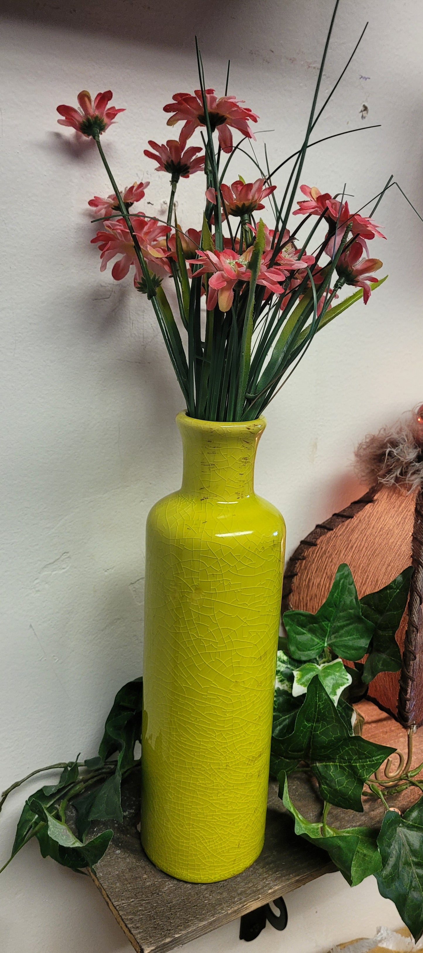 Green crackle vase