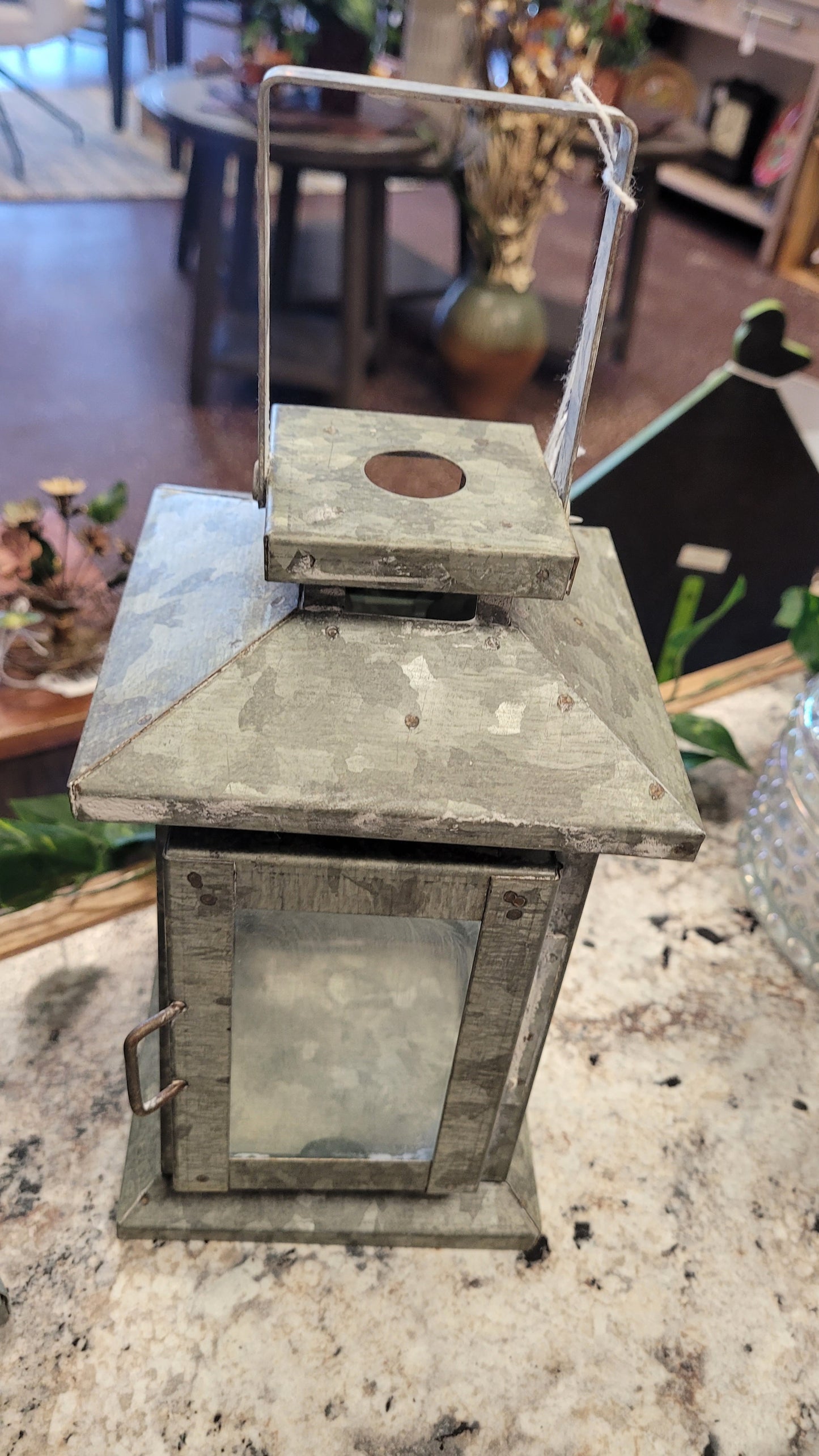 Lantern tin 1
