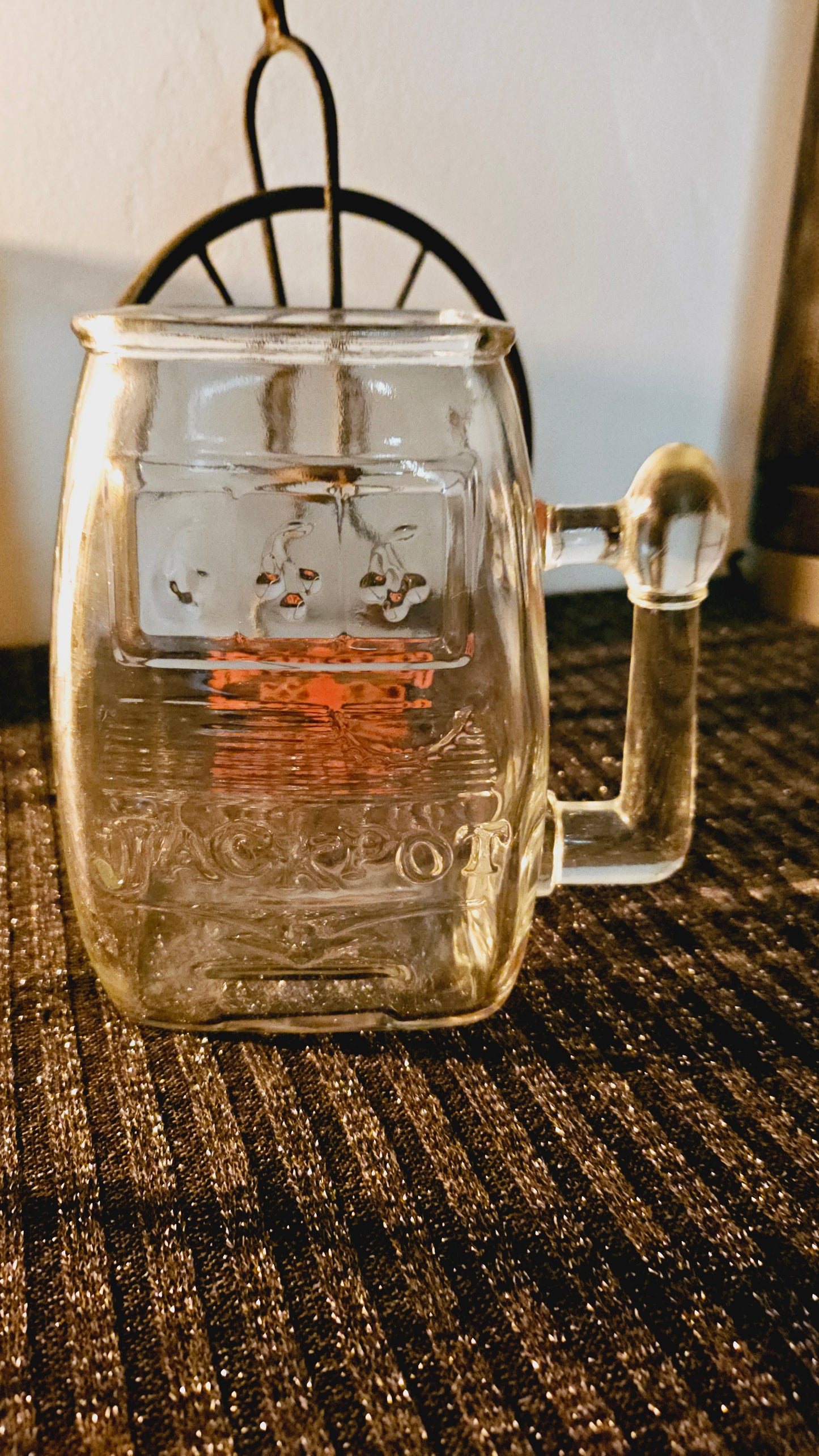 Slot machine mug