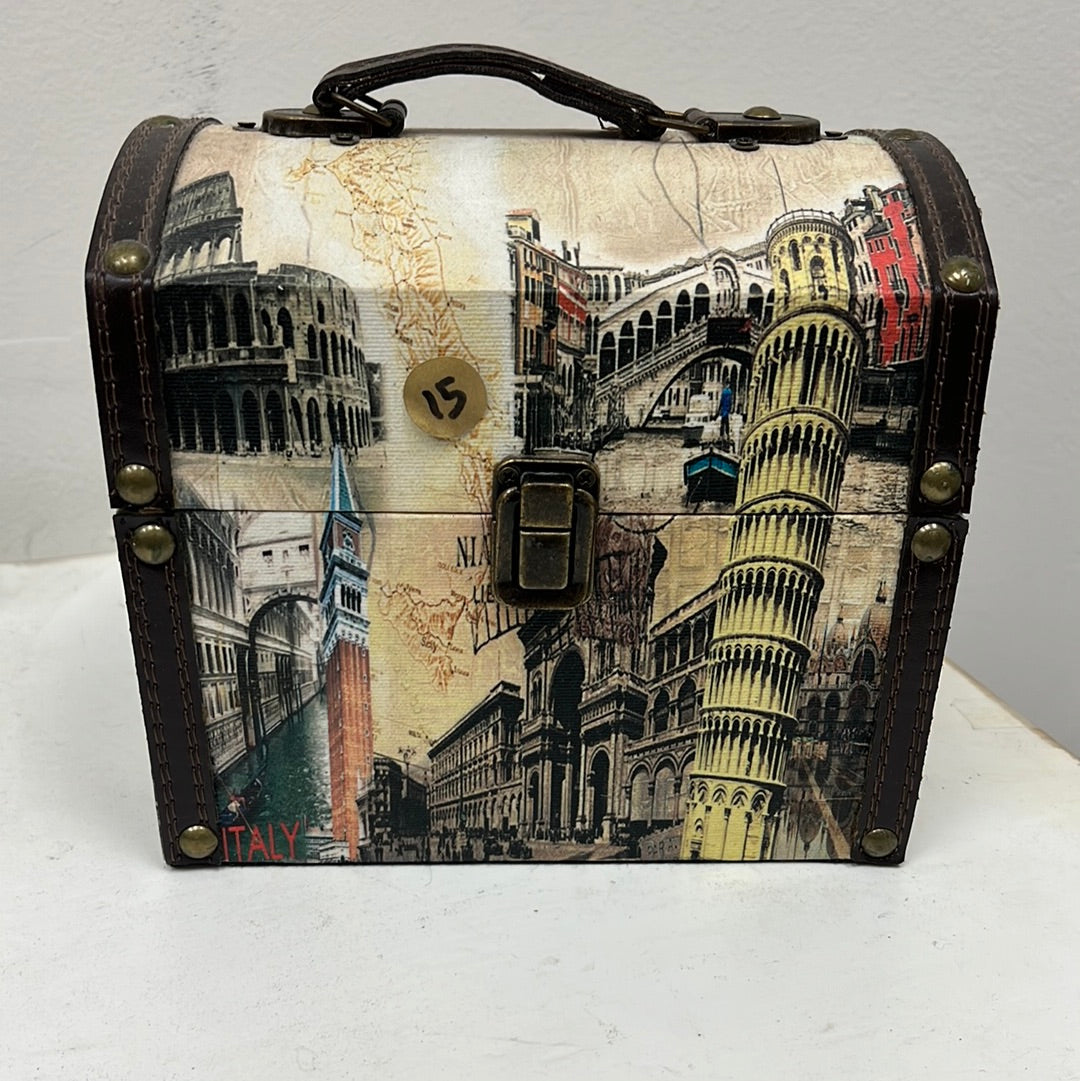 Small Storage Chest
