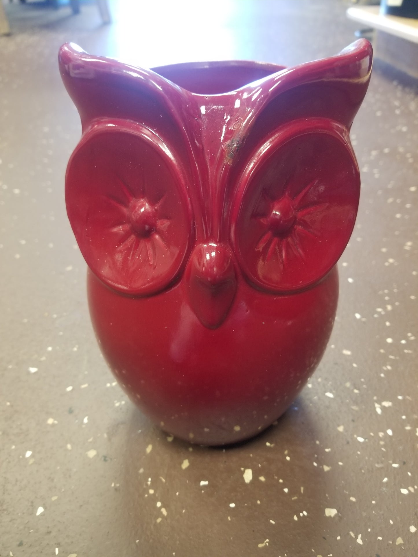 Owl vase red
