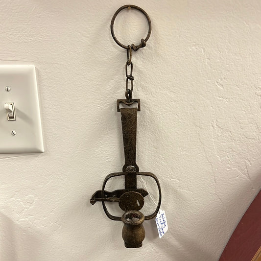 Trap Candle Holder