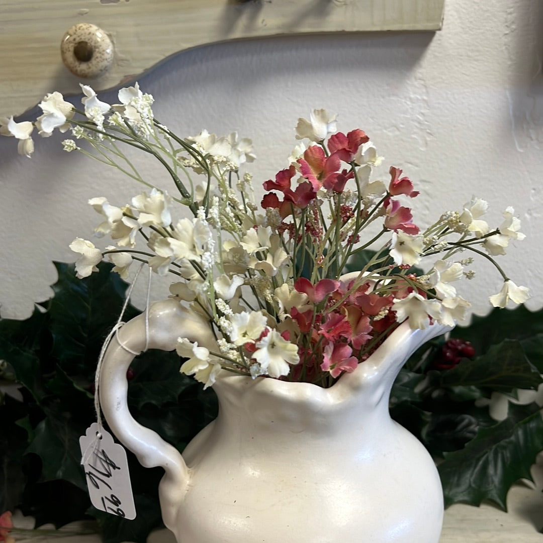 Pitcher & Arrangement