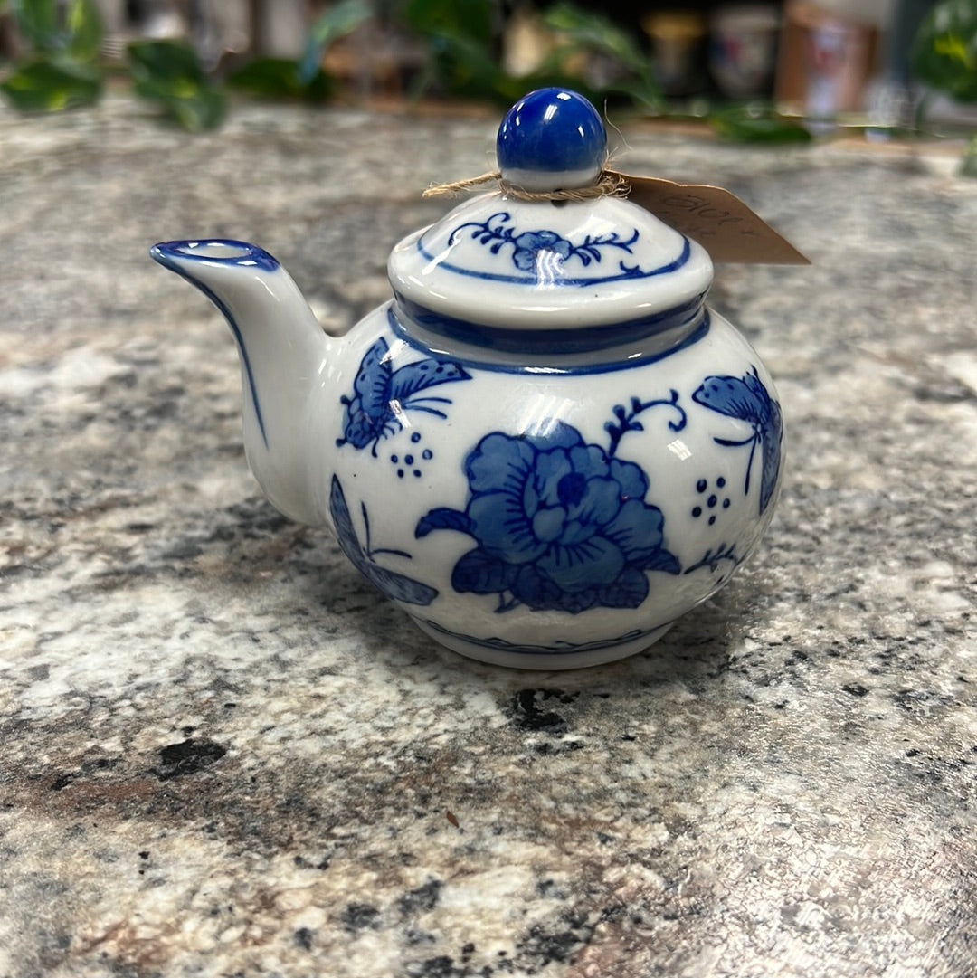 Blue+White Teapot