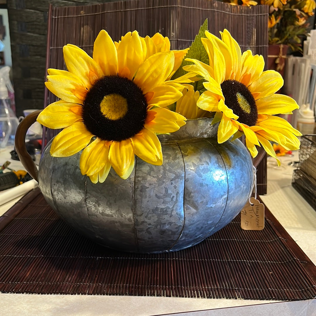 Decorative Tin W/Flowers