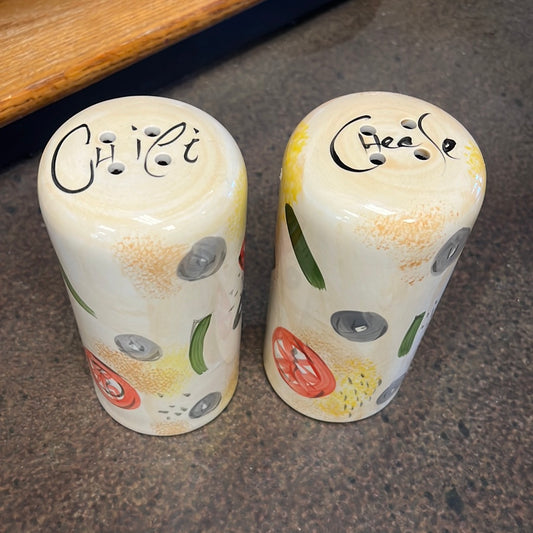 Cheese/Chili Shaker Set
