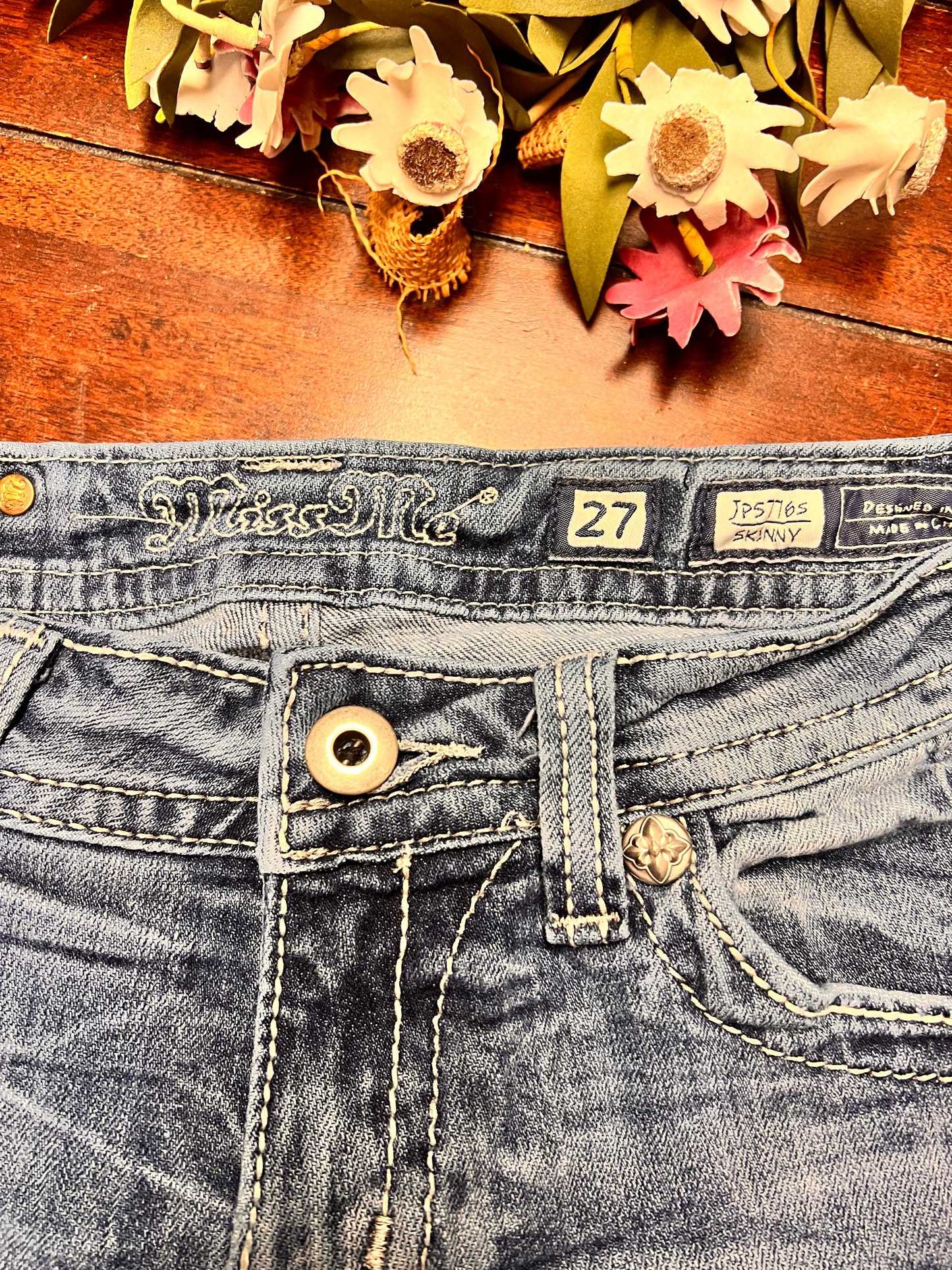 Miss Me Jeans 27