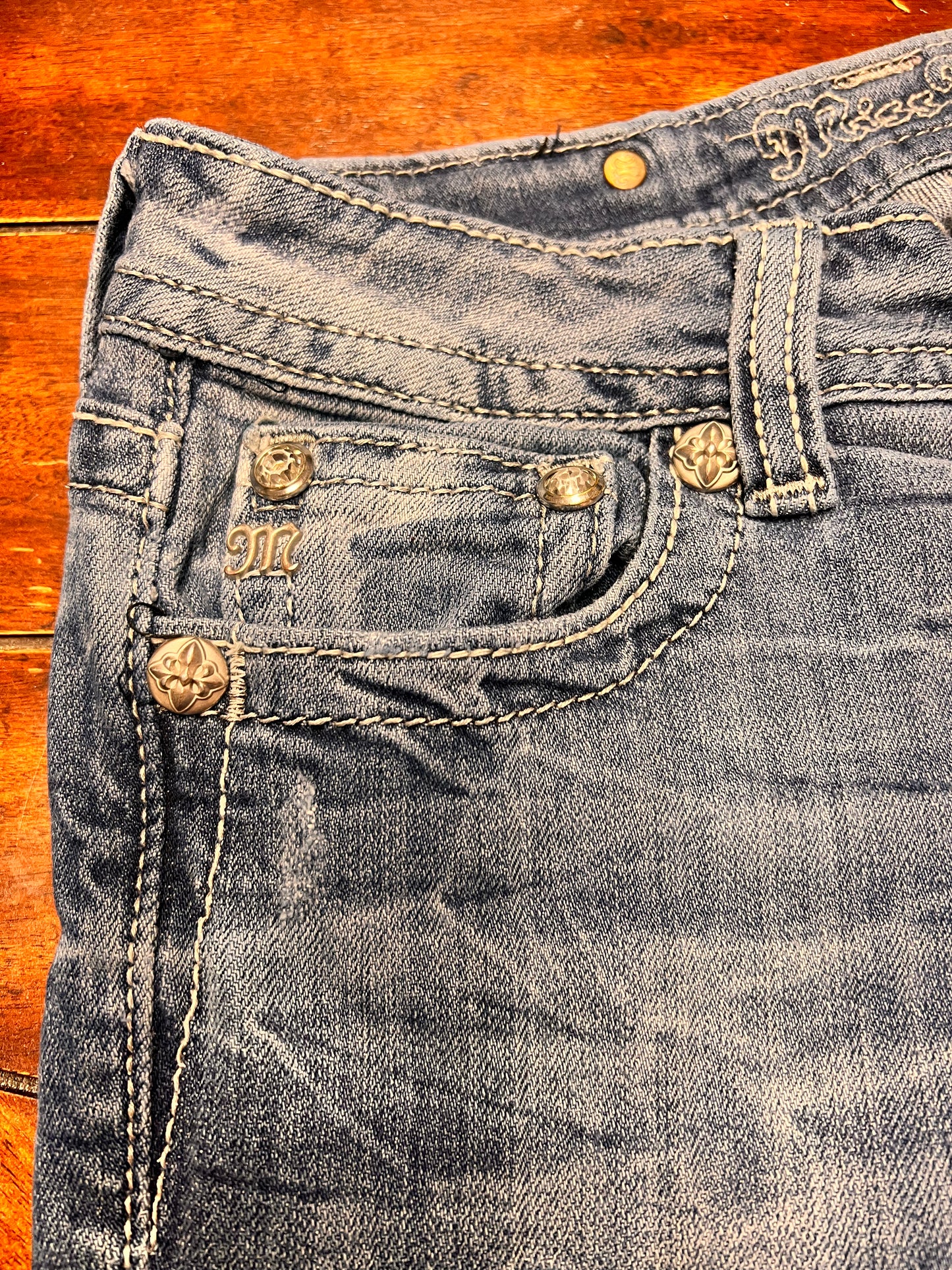 Miss Me Jeans 27