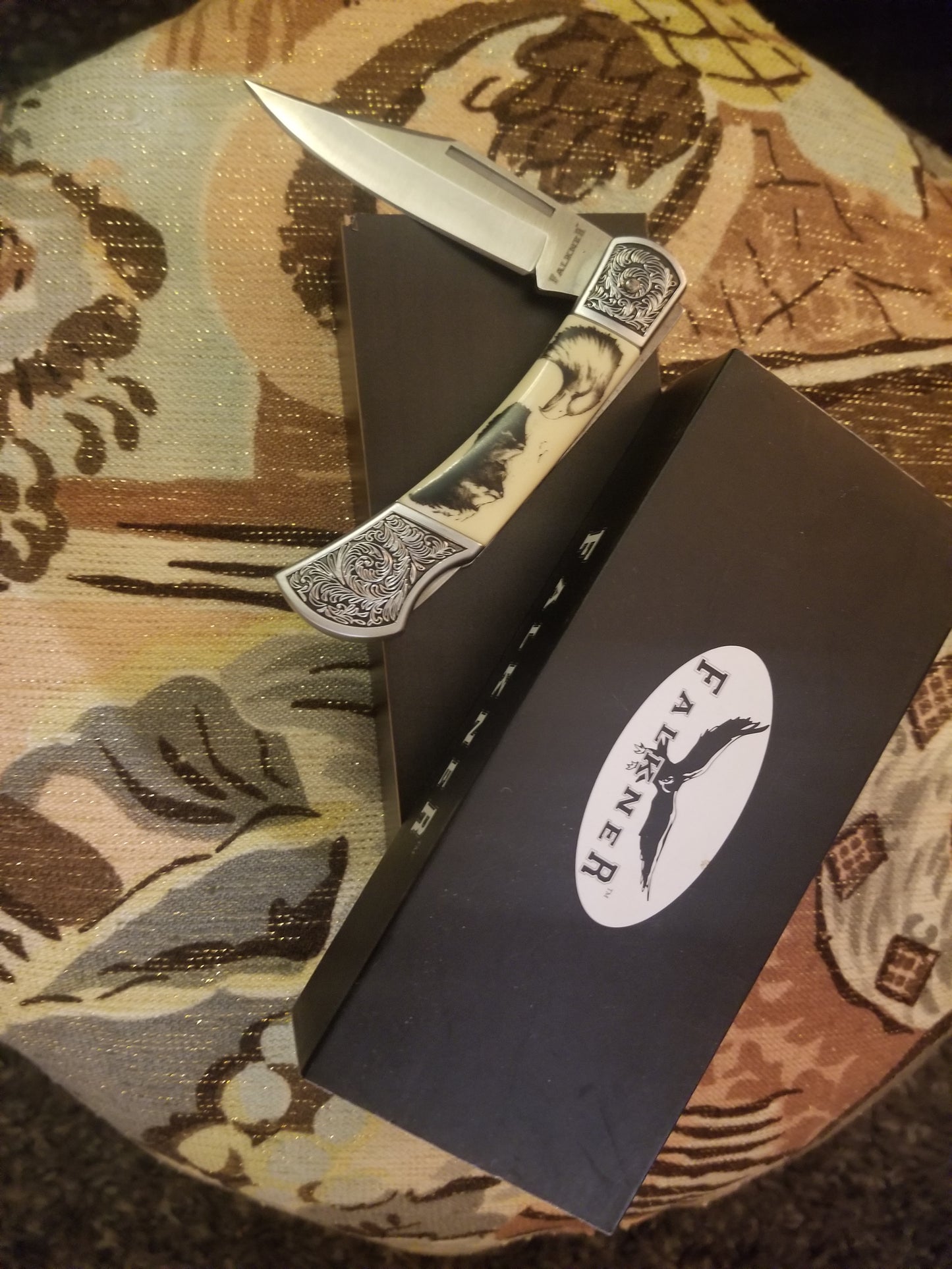 Falkner knife