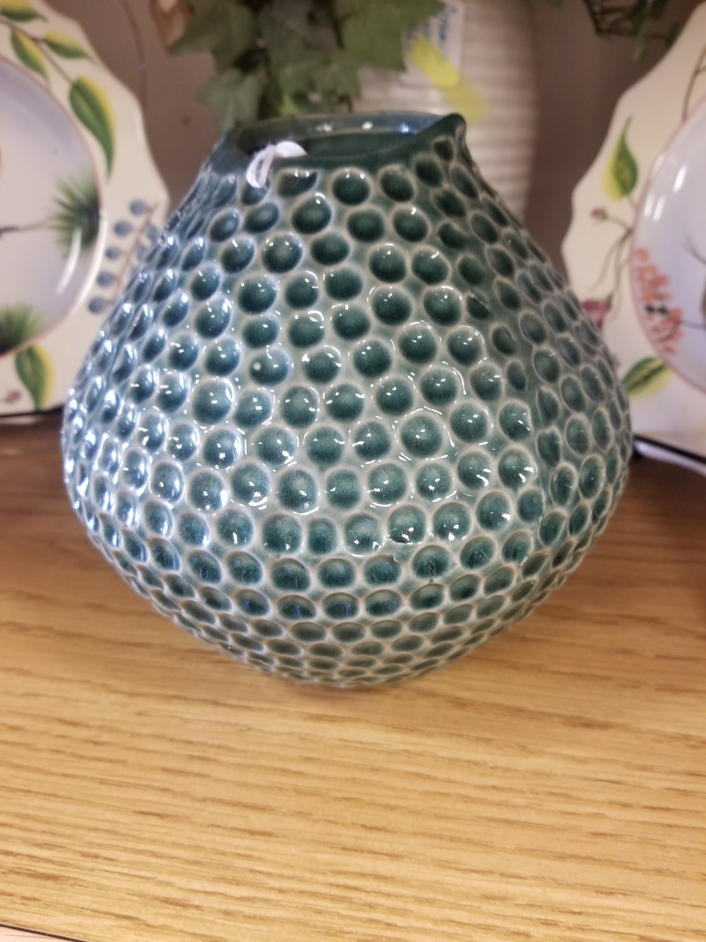 Round vase