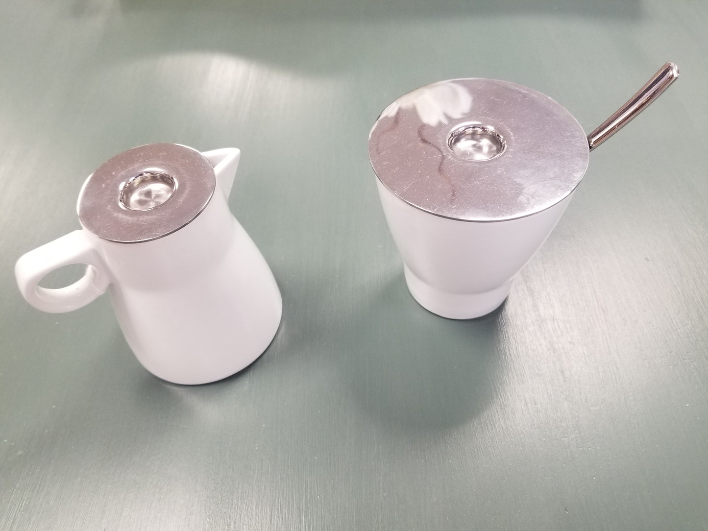 Porcelain cream and sugar